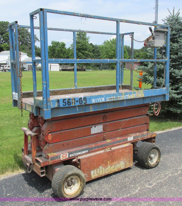 image for item L4000 Economy SPL2142 scissor lift
