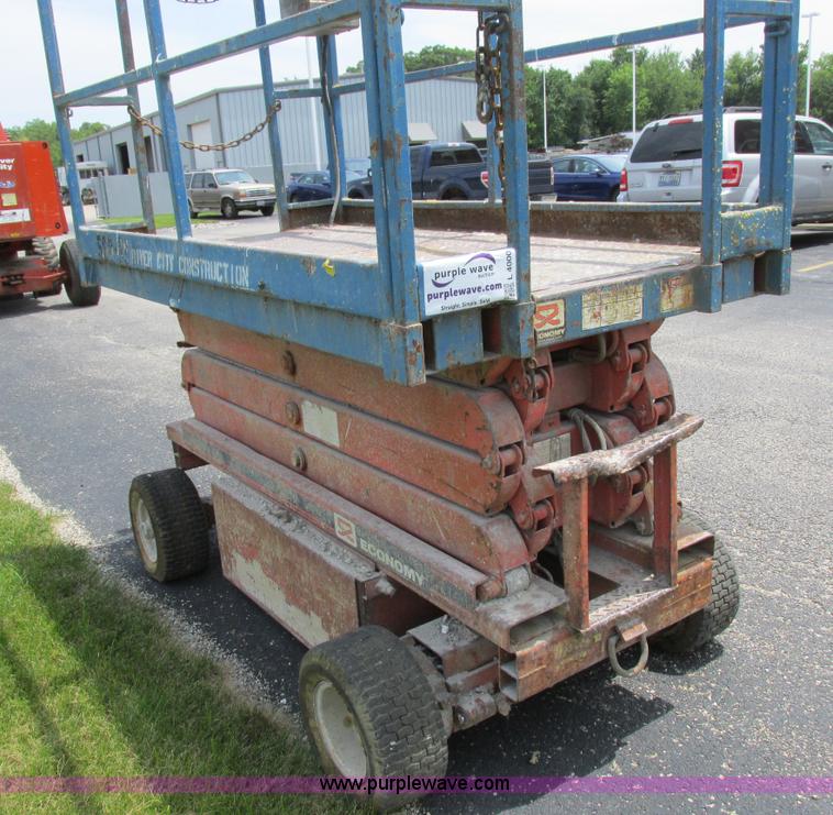 image for item L4000 Economy SPL2142 scissor lift
