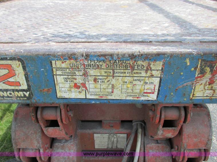 image for item L4000 Economy SPL2142 scissor lift