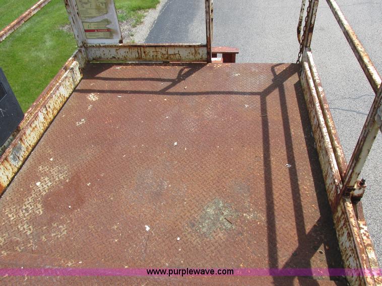 image for item L4001 Snorkel SLH3284HD scissor lift