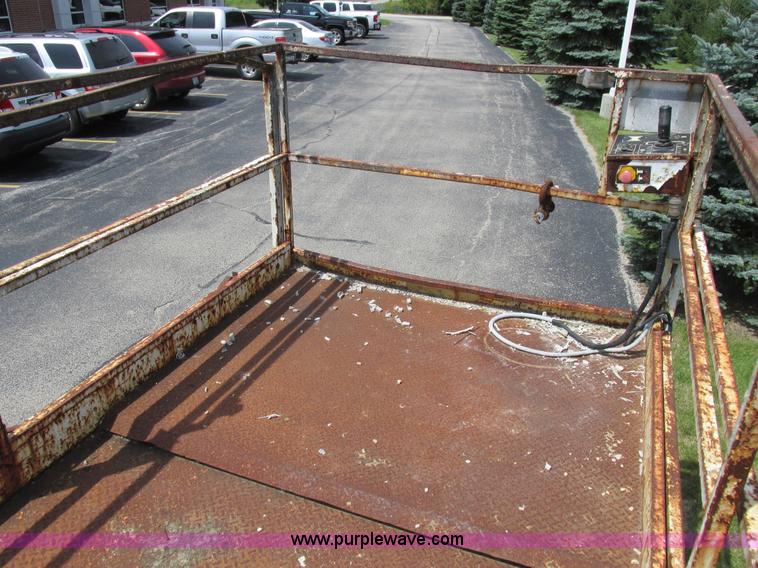 image for item L4001 Snorkel SLH3284HD scissor lift