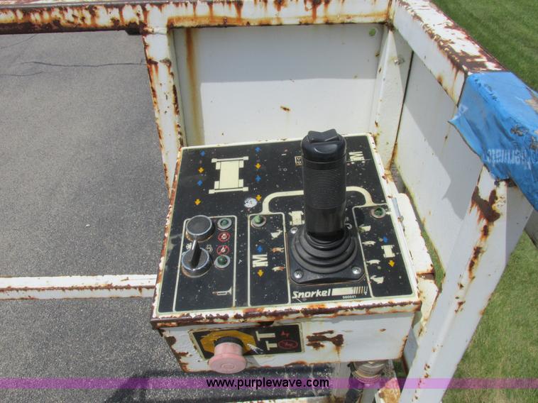 image for item L4002 Snorkel SLH328KHD scissor lift