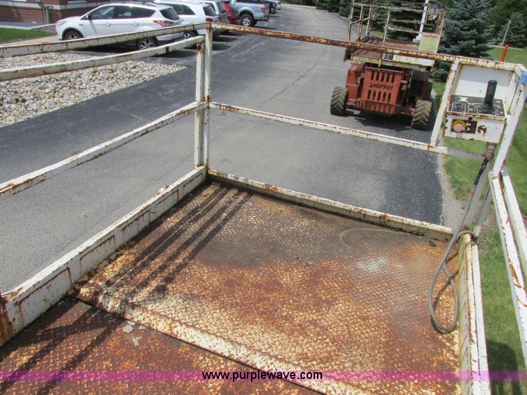 image for item L4002 Snorkel SLH328KHD scissor lift