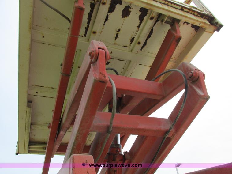 image for item L4002 Snorkel SLH328KHD scissor lift