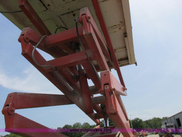 image for item L4002 Snorkel SLH328KHD scissor lift