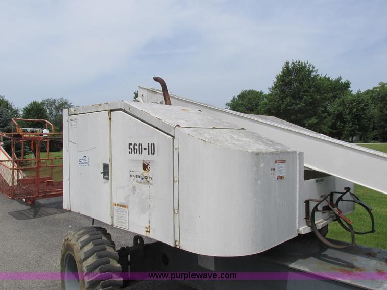 image for item L4007 Terex TB44 boom lift