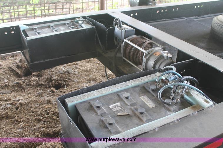 image for item L4317 1991 shop built container trailer