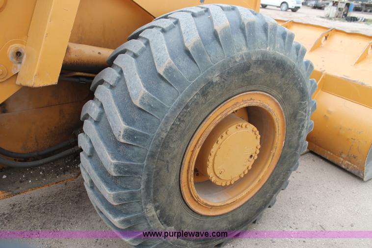 image for item L4362 1999 Case 621C XR wheel loader