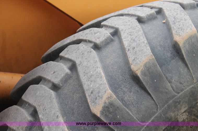 image for item L4362 1999 Case 621C XR wheel loader