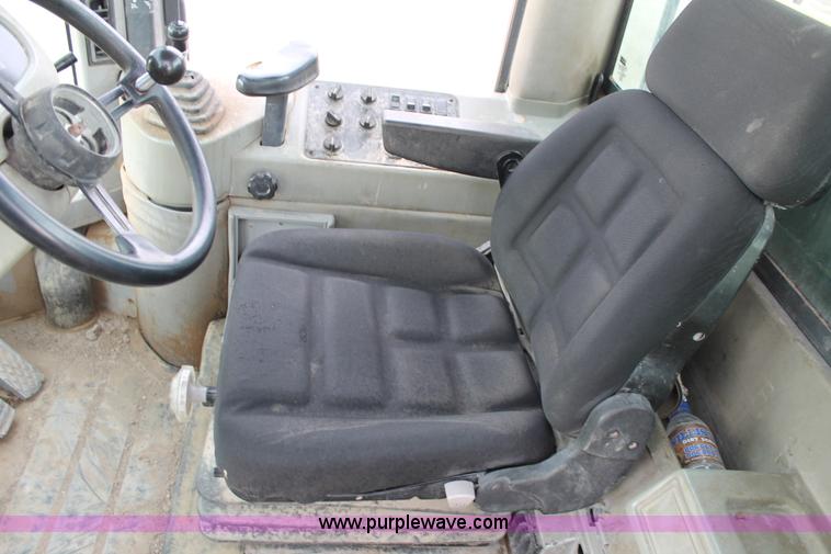 image for item L4362 1999 Case 621C XR wheel loader