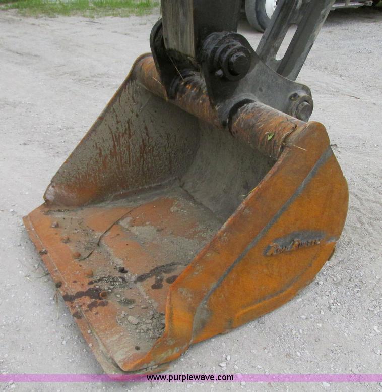 image for item R9338 1997 Komatsu PC220LC-6LE long reach excavator