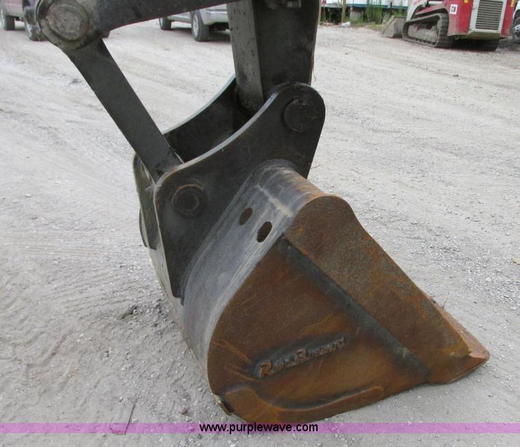 image for item R9338 1997 Komatsu PC220LC-6LE long reach excavator