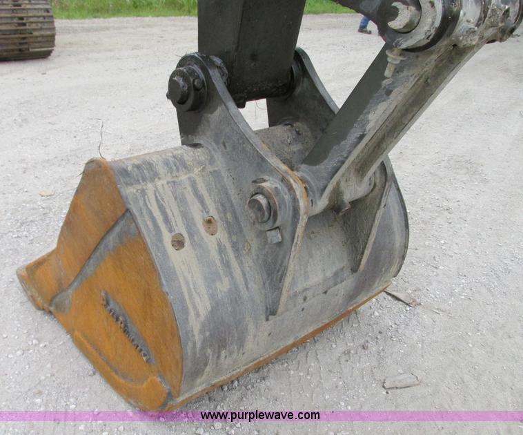 image for item R9338 1997 Komatsu PC220LC-6LE long reach excavator
