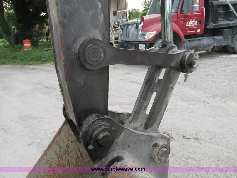 image for item R9338 1997 Komatsu PC220LC-6LE long reach excavator