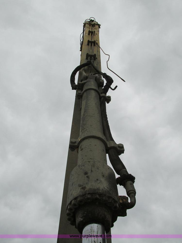 image for item R9338 1997 Komatsu PC220LC-6LE long reach excavator