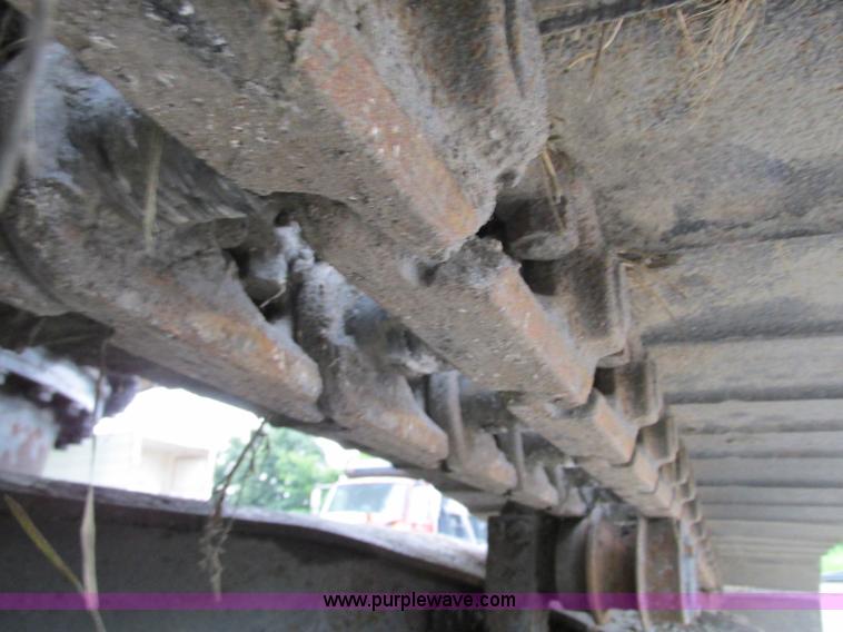 image for item R9338 1997 Komatsu PC220LC-6LE long reach excavator