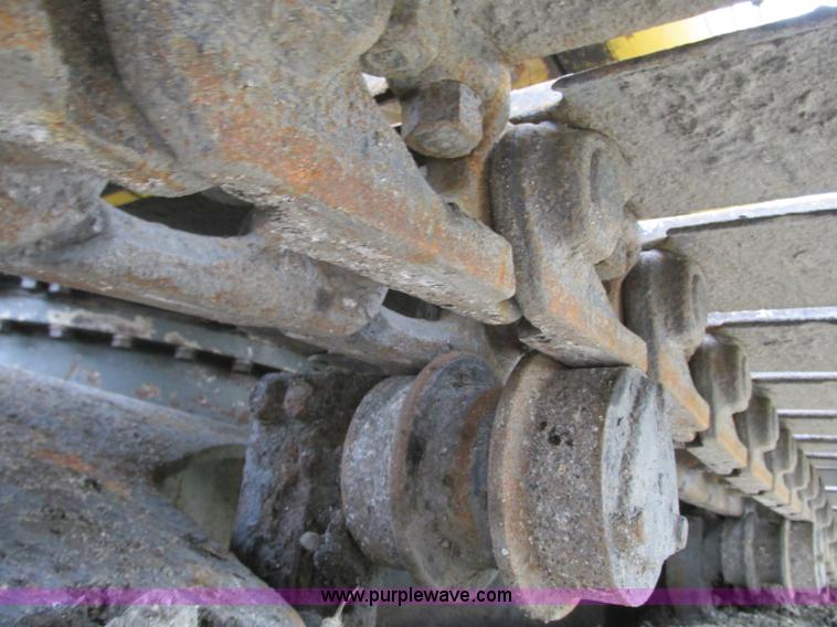 image for item R9338 1997 Komatsu PC220LC-6LE long reach excavator