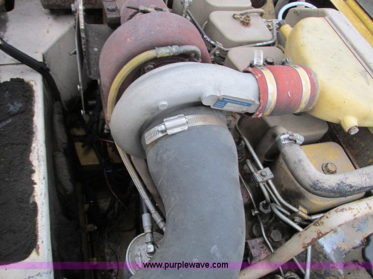 image for item R9338 1997 Komatsu PC220LC-6LE long reach excavator