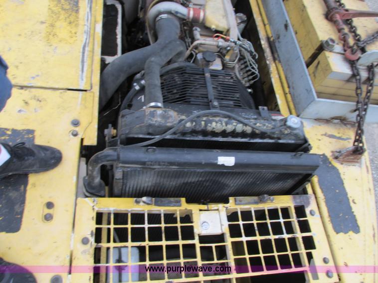 image for item R9338 1997 Komatsu PC220LC-6LE long reach excavator