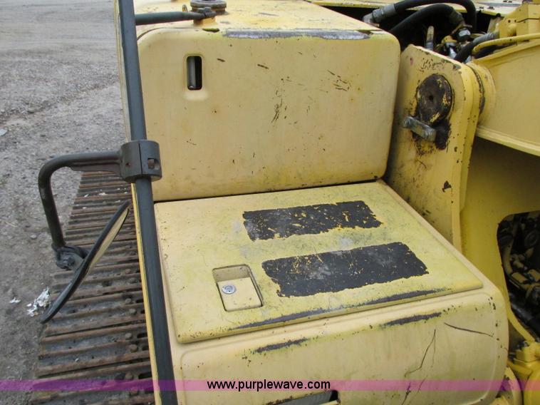 image for item R9338 1997 Komatsu PC220LC-6LE long reach excavator