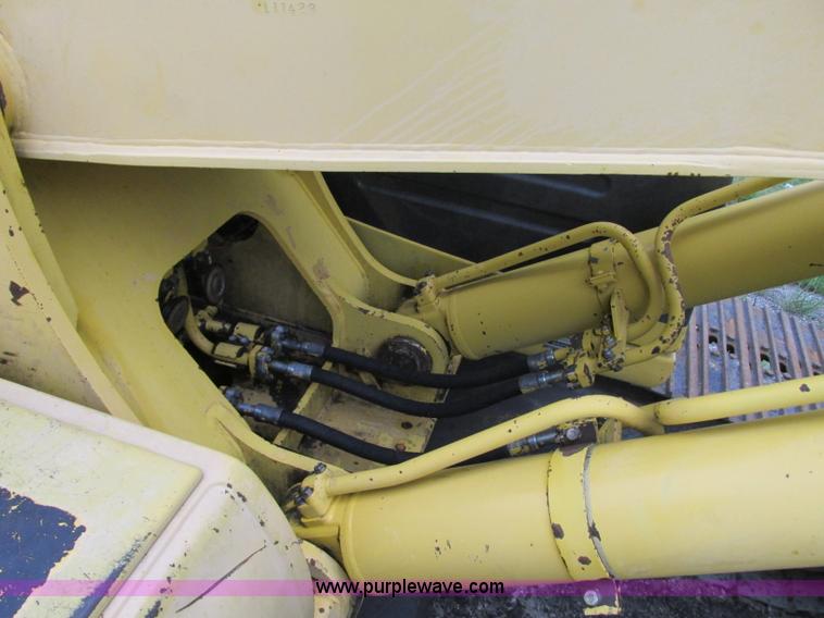 image for item R9338 1997 Komatsu PC220LC-6LE long reach excavator