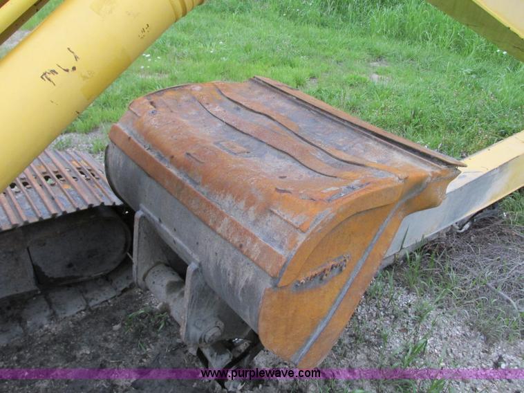 image for item R9338 1997 Komatsu PC220LC-6LE long reach excavator