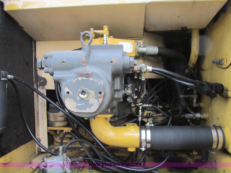 image for item R9338 1997 Komatsu PC220LC-6LE long reach excavator