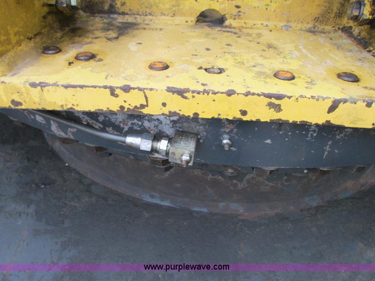 image for item R9338 1997 Komatsu PC220LC-6LE long reach excavator