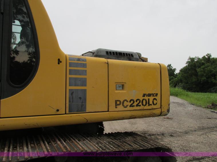 image for item R9338 1997 Komatsu PC220LC-6LE long reach excavator