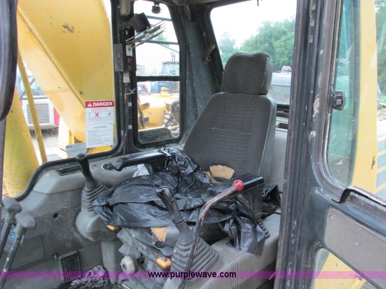 image for item R9338 1997 Komatsu PC220LC-6LE long reach excavator
