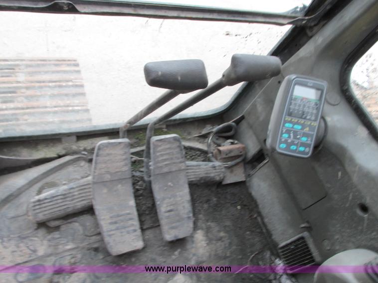 image for item R9338 1997 Komatsu PC220LC-6LE long reach excavator