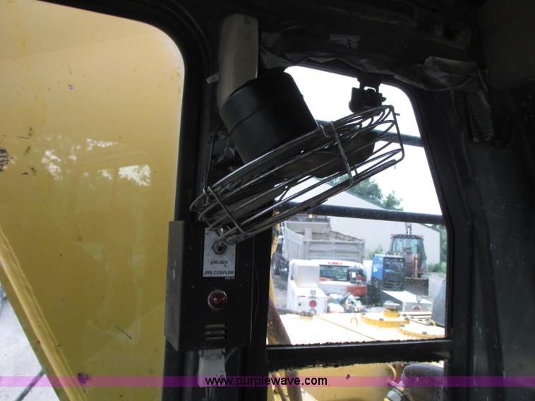 image for item R9338 1997 Komatsu PC220LC-6LE long reach excavator