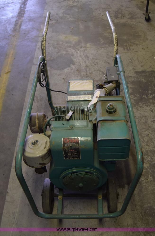 Onan 6.5 generator set in Wichita, KS Item BR9724 sold Purple Wave
