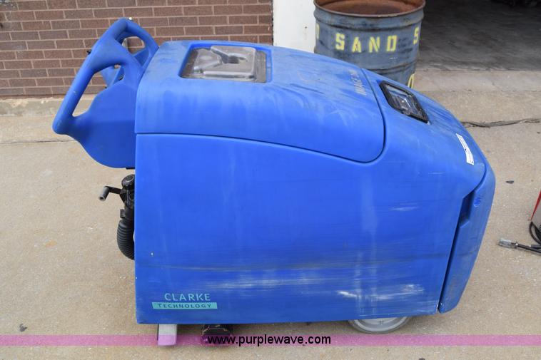 Clarke Image 26B electric floor scrubber in Wichita, KS | Item