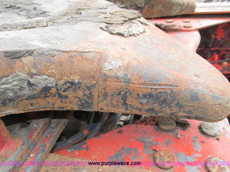 image for item H4558 1995 Volvo WIA semi truck