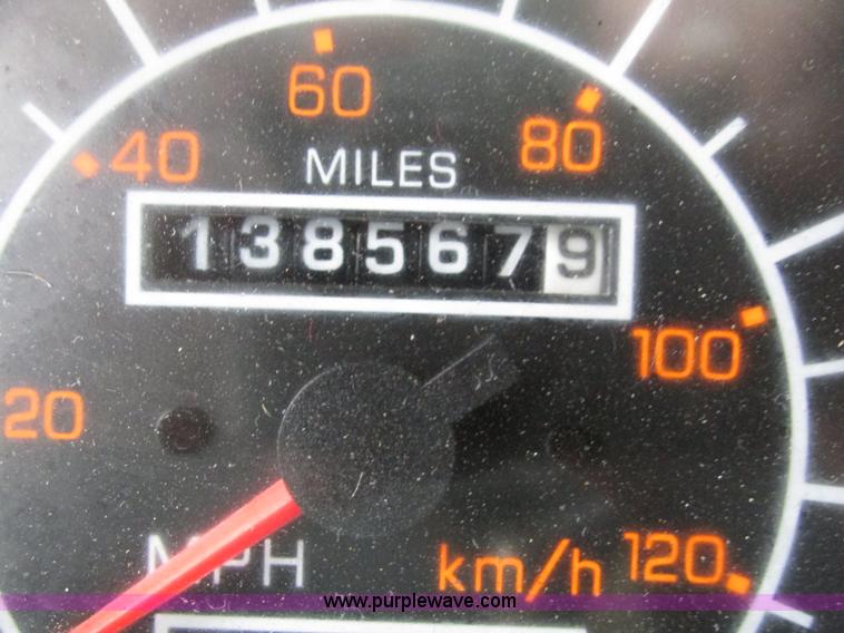 image for item H4560 1999 Kenworth W900L semi truck