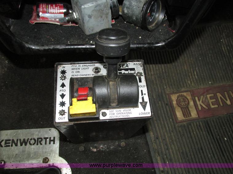 image for item H4560 1999 Kenworth W900L semi truck