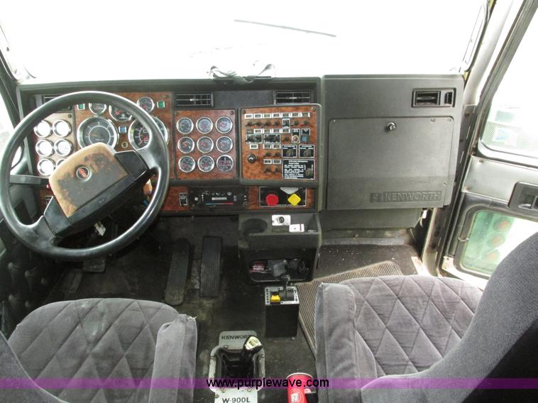 image for item H4560 1999 Kenworth W900L semi truck