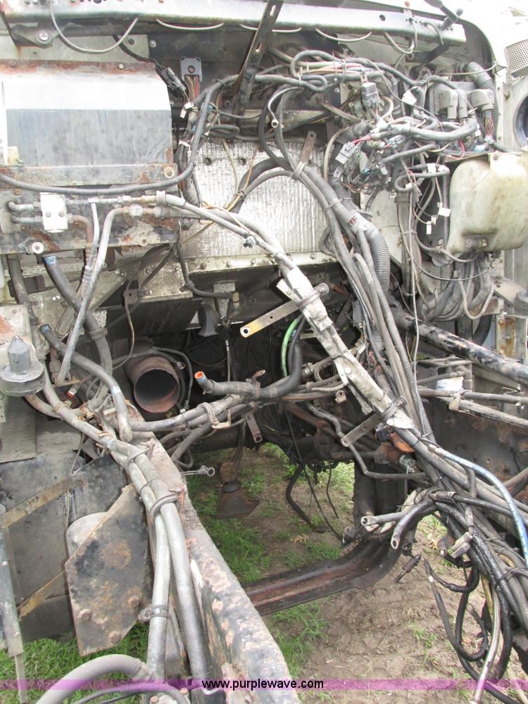 image for item H4560 1999 Kenworth W900L semi truck