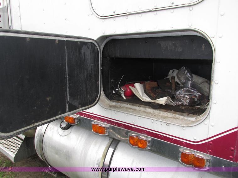 image for item H4560 1999 Kenworth W900L semi truck