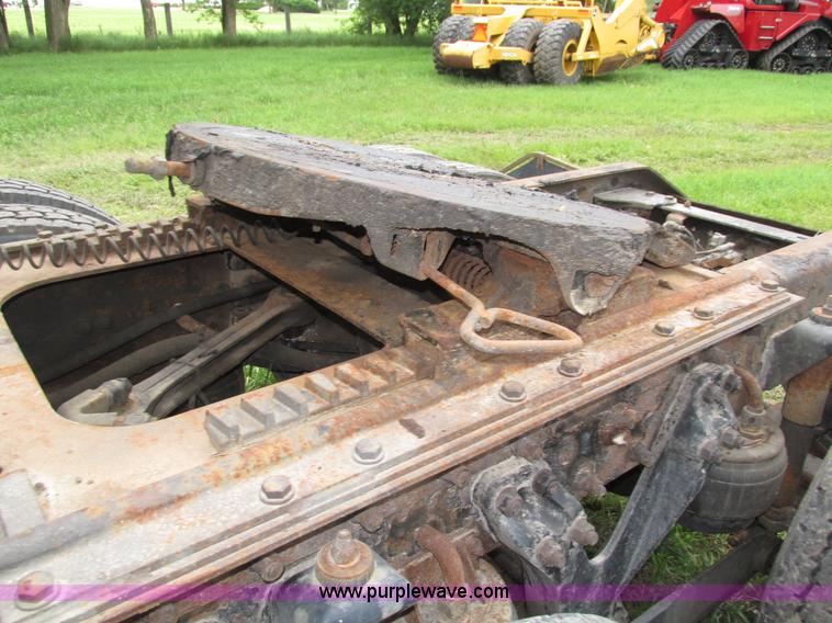 image for item H4560 1999 Kenworth W900L semi truck