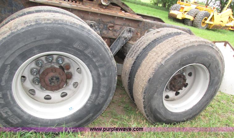 image for item H4560 1999 Kenworth W900L semi truck