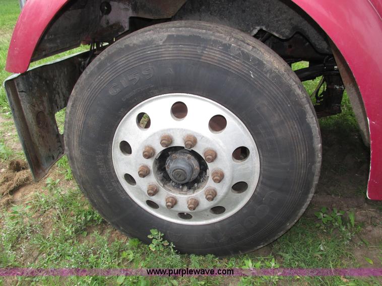 image for item H4560 1999 Kenworth W900L semi truck