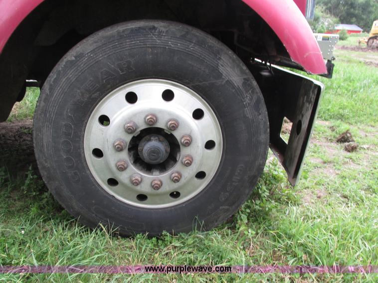 image for item H4560 1999 Kenworth W900L semi truck