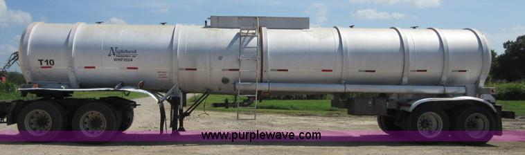 image for item I2064 1991 Trailmaster tank trailer