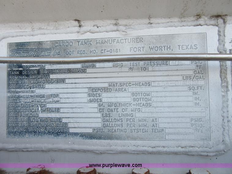 image for item I2067 1993 Trailmaster tank trailer