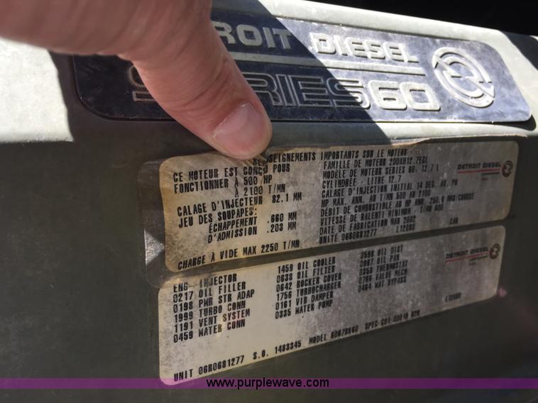 image for item J1749 2003 Freightliner Century Class ST120 semi truck