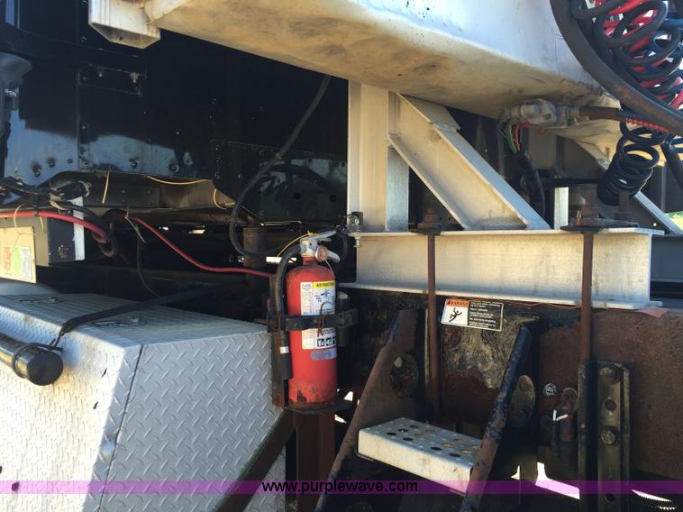 image for item J1749 2003 Freightliner Century Class ST120 semi truck