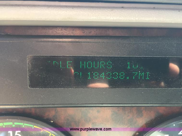 image for item J1749 2003 Freightliner Century Class ST120 semi truck