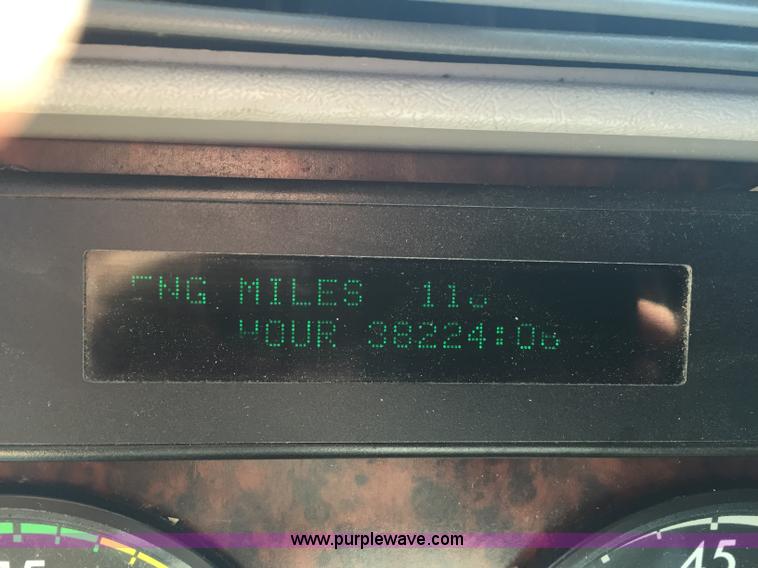 image for item J1749 2003 Freightliner Century Class ST120 semi truck